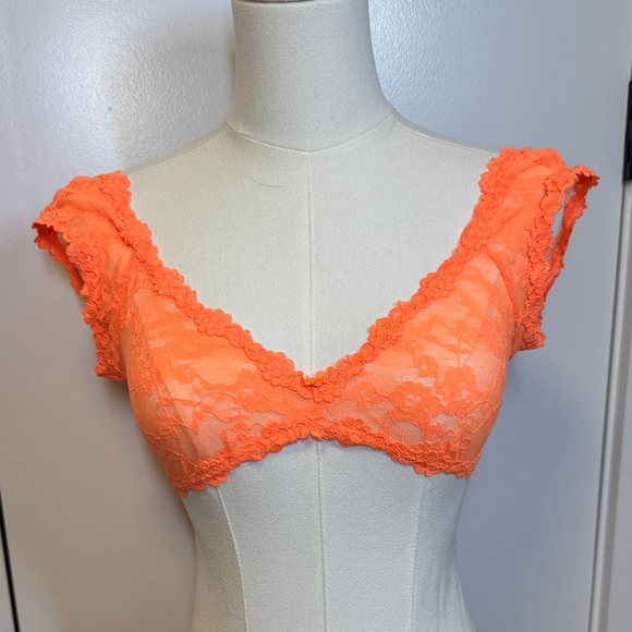 SKIMS Other - SKIMS Vibrant Orange Lace Bralette